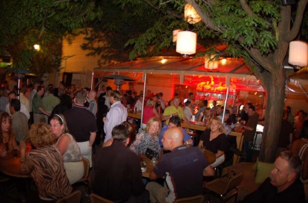 More Photos Of 491 Park St, Columbus Bar For Lease