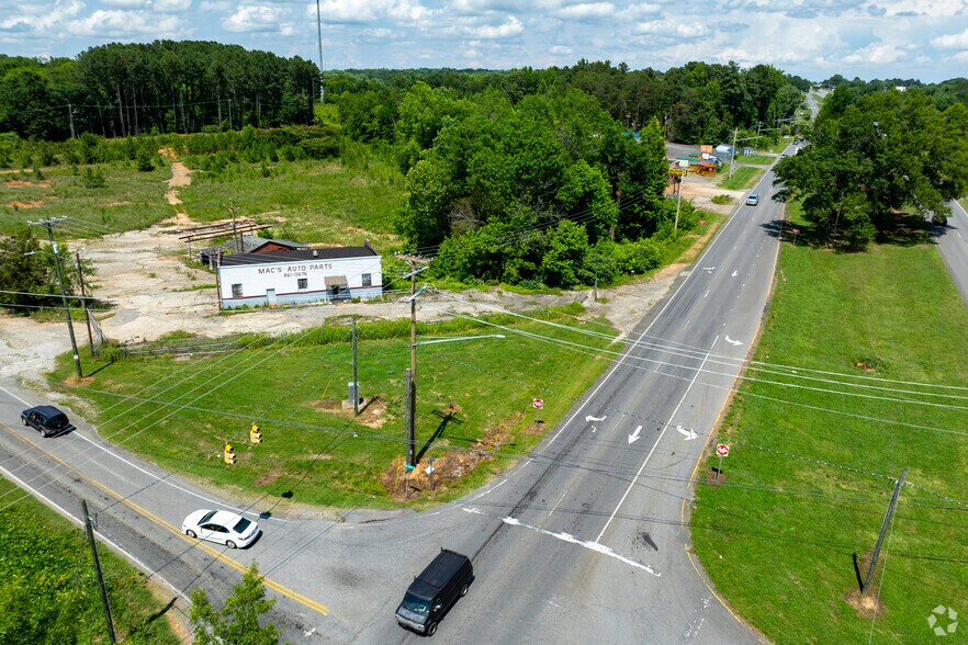 More Photos Of 3032 W Franklin Blvd, Gastonia Self Storage For Sale