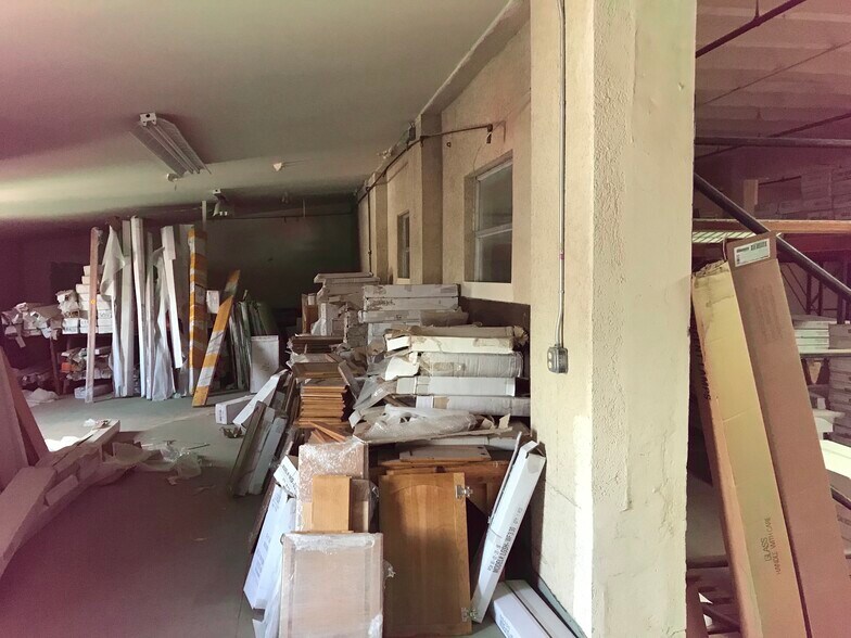 More Photos Of 2-6 Lister Ave, Newark Warehouse For Lease