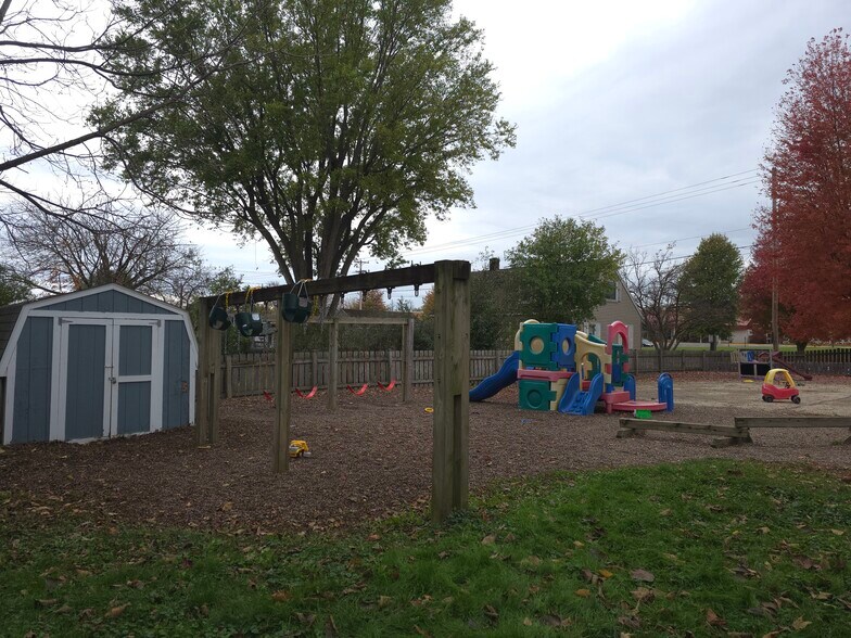 More Photos Of 711 W Montgomery St, Sparta Specialty For Sale