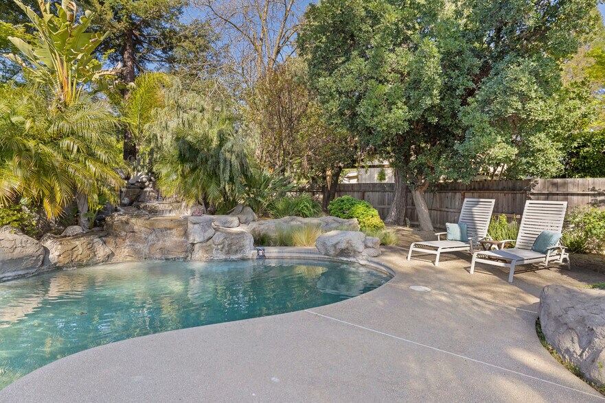 More Photos Of 13299 N Curry Ave, Lodi Specialty For Sale