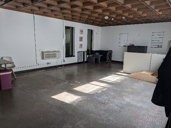 More Photos Of 2814 Syene Rd, Madison Light Distribution For Lease