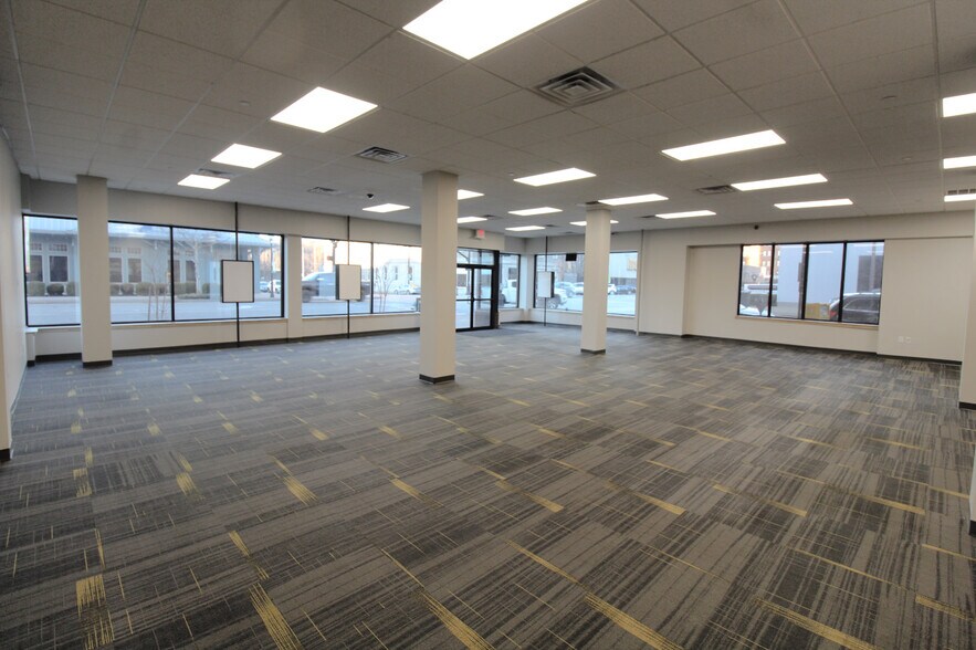 More Photos Of 949 3rd Ave, Huntington Storefront Retail Office For Lease