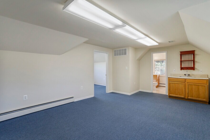 More Photos Of 2893 Jessup Rd, Jessup Office For Sale