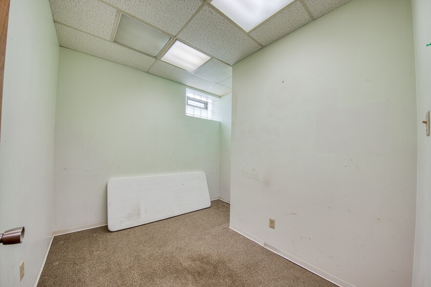 More Photos Of 5614 Verona Rd, Verona Office Residential For Sale