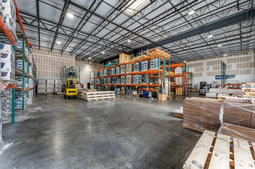 More Photos Of 475 N Cleary Rd, West Palm Beach Warehouse For Lease