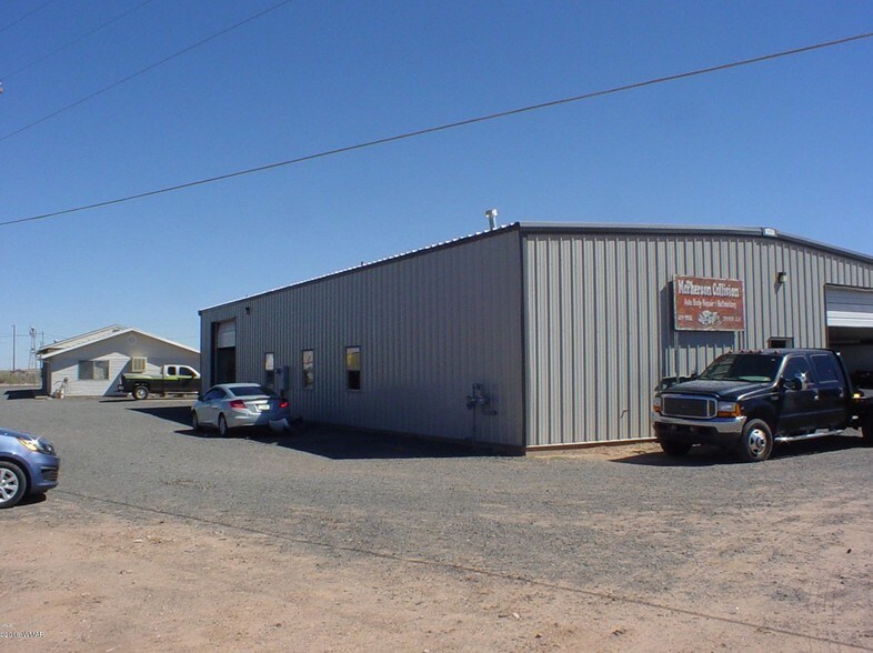 More Photos Of 405 W Vista Dr, Holbrook Service For Sale