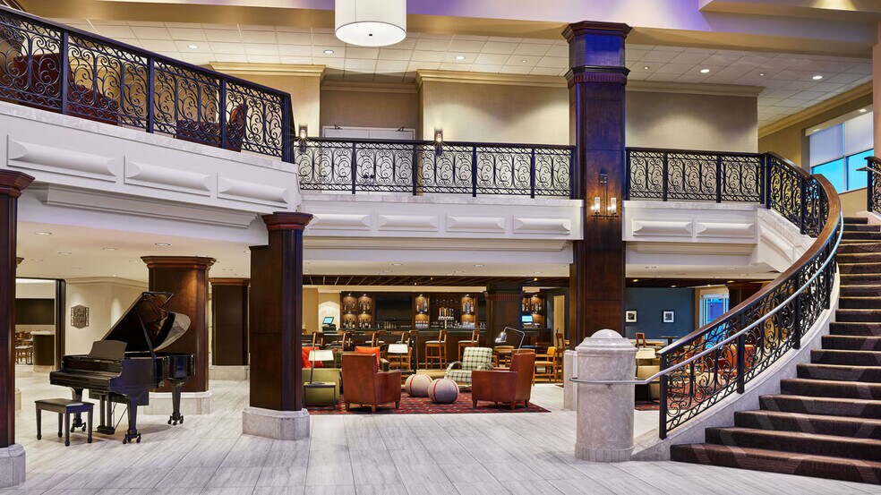 More Photos Of 925 S University Ave, Little Rock Hotel For Sale