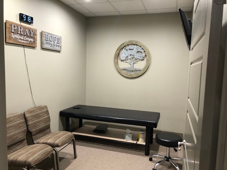 More Photos Of 20071 State Highway 155 S, Flint General Retail For Lease