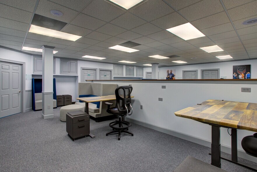 More Photos Of 930 Red Rose Ct, Lancaster Medical For Lease