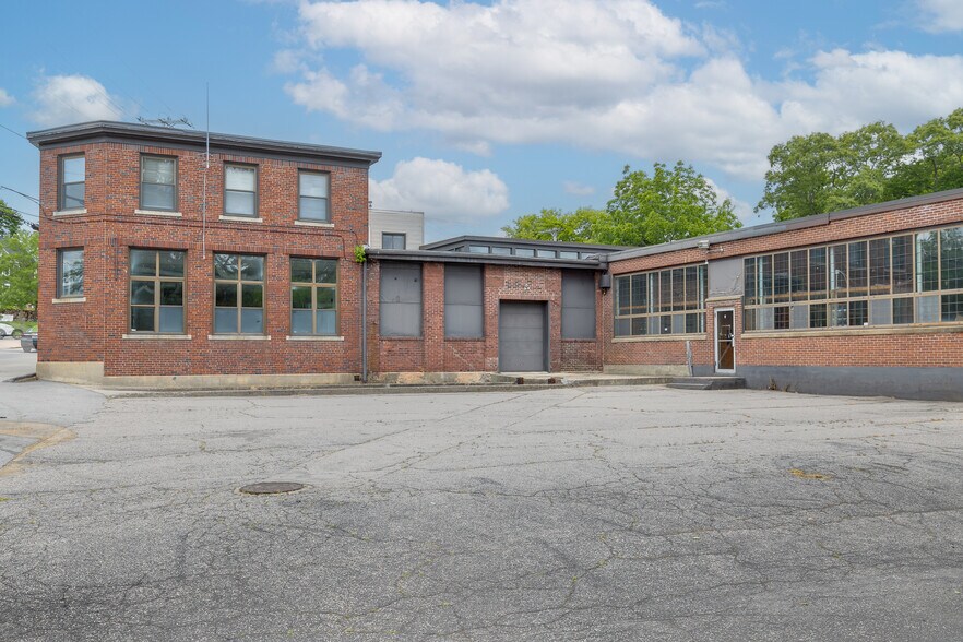 More Photos Of 3661 W Shore Rd, Warwick Warehouse For Sale