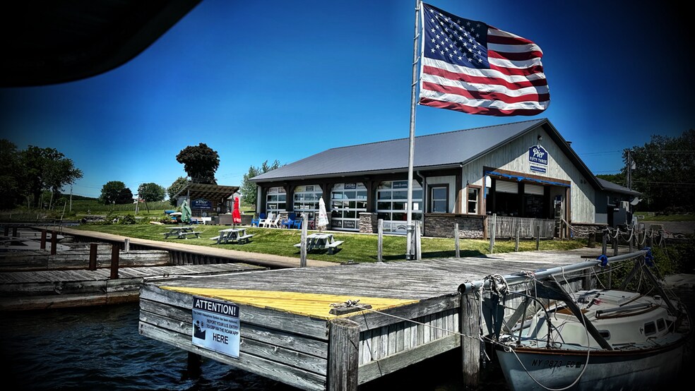 More Photos Of 7147 Lake Bluff Rd, Wolcott Restaurant For Sale