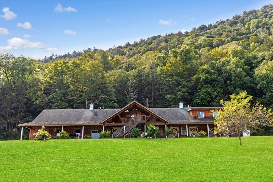 More Photos Of 1650 Bodoit Rd, Fishs Eddy Hotel For Sale