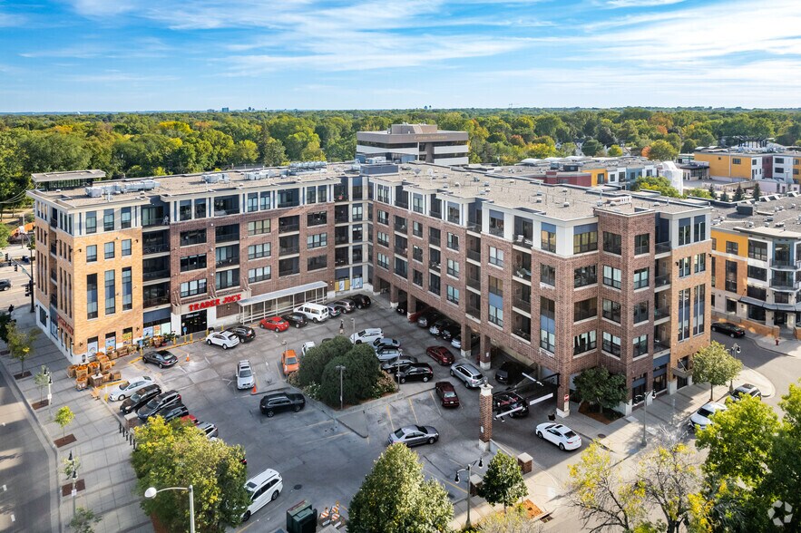 More Photos Of 4500 Excelsior Blvd, Saint Louis Park Apartments For Sale