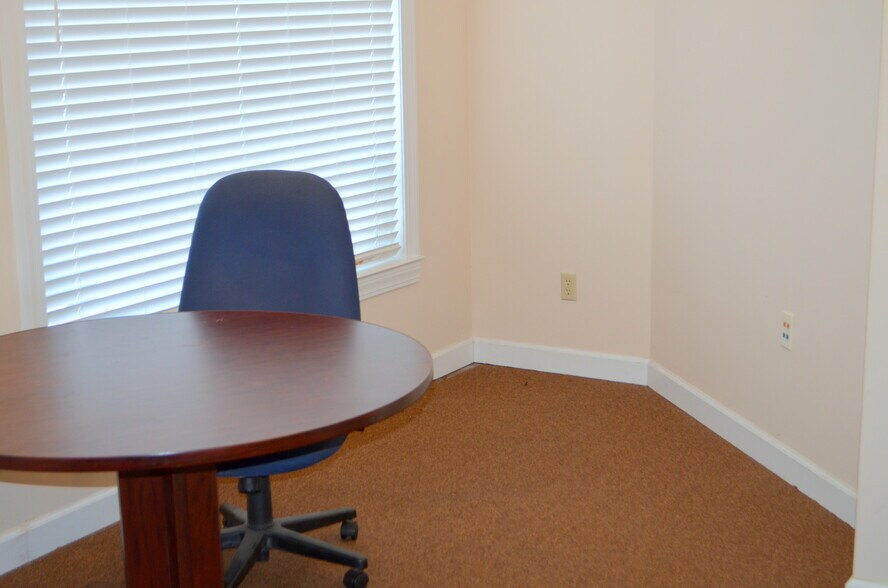 More Photos Of 348 New Byhalia Rd, Collierville Medical For Lease