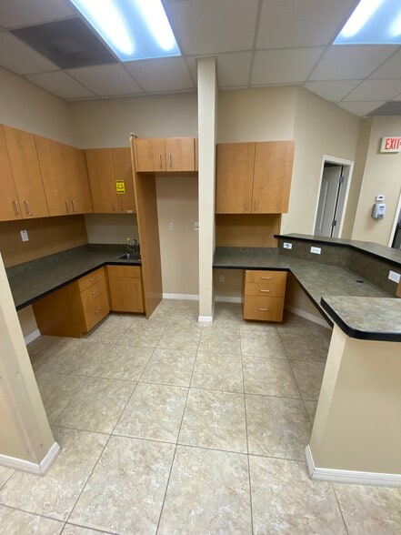 More Photos Of 1425 Hand Ave, Ormond Beach Medical For Lease