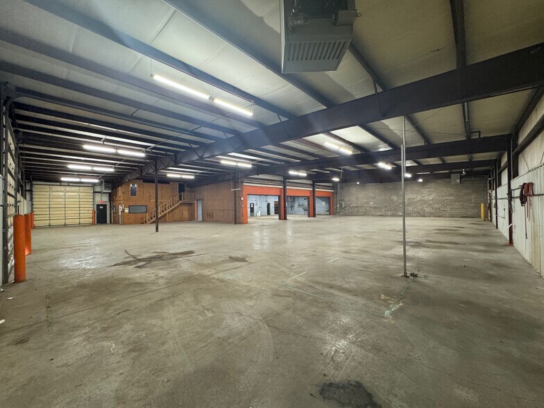 More Photos Of 1711 N Sheridan Rd, Tulsa Manufacturing For Sale
