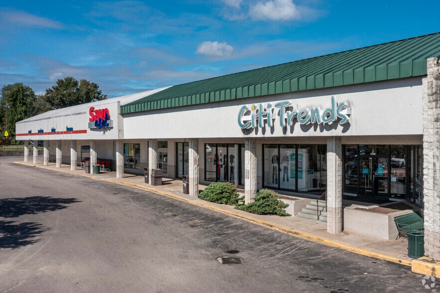 More Photos Of 2001 S Crater Rd, Petersburg Freestanding For Lease