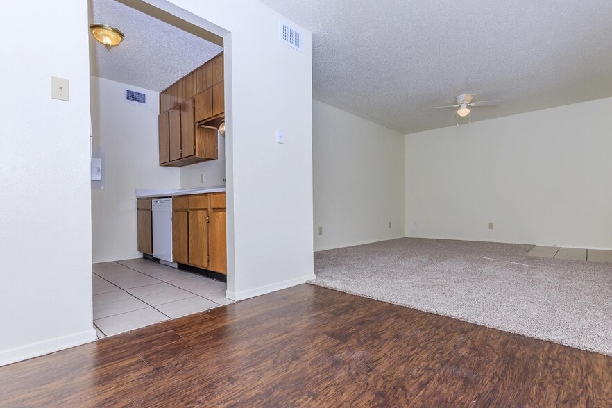 More Photos Of 255 Turner St, Roanoke Apartments For Sale