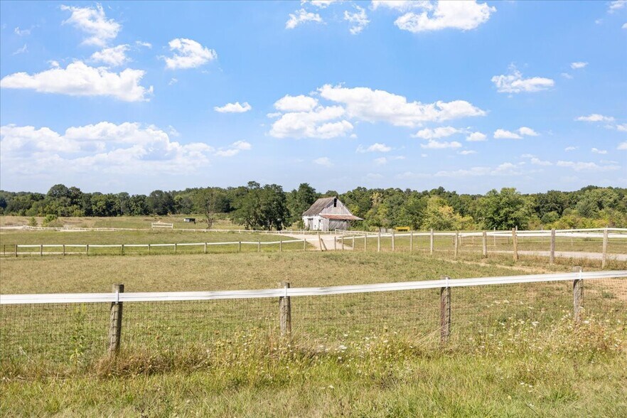 More Photos Of 7233 National Rd, Thornville Land For Sale