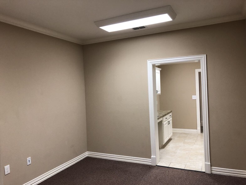 More Photos Of 8951 Collin McKinney Pky, McKinney Medical For Lease