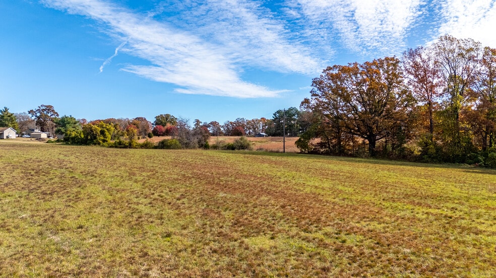 More Photos Of 1336 Main St, Dillwyn Auto Dealership For Sale