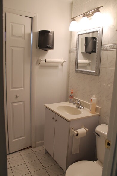 More Photos Of 2518 Francis Lewis Blvd, Flushing Office For Sale