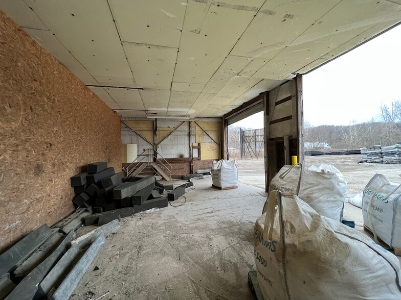More Photos Of 1490 Truss Rd SW, New Philadelphia Warehouse For Sale