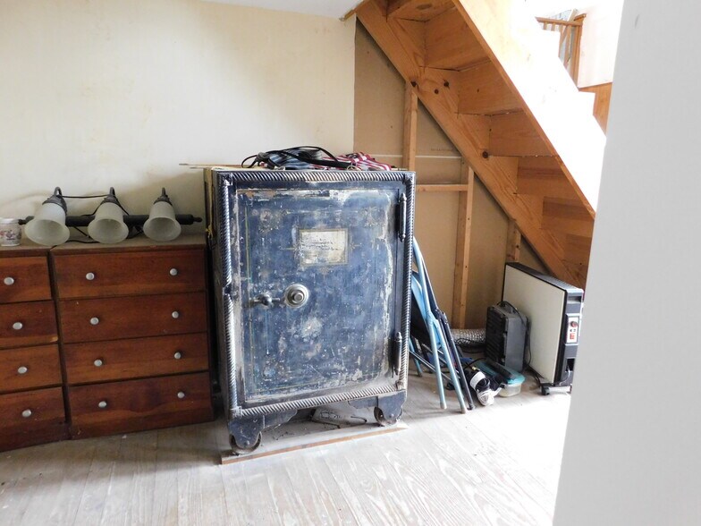 More Photos Of 101 E Main St, Silver Lake Industrial For Sale