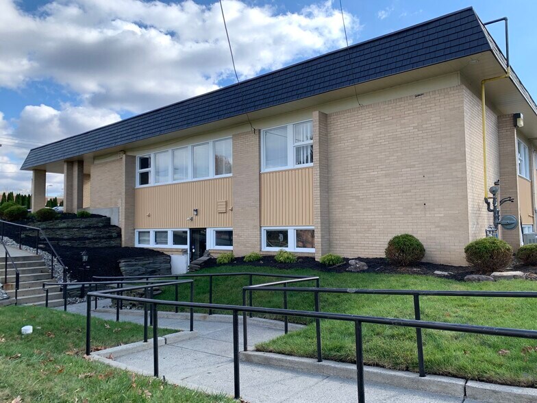 More Photos Of 239 E Brown St, East Stroudsburg Medical For Lease