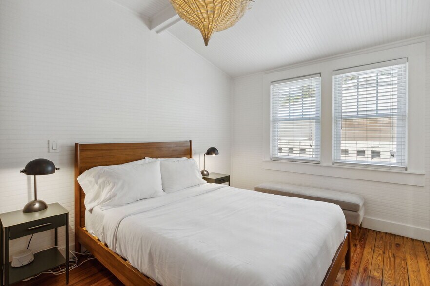 More Photos Of 1103 Ocean Blvd, Saint Simons Island Apartments For Sale