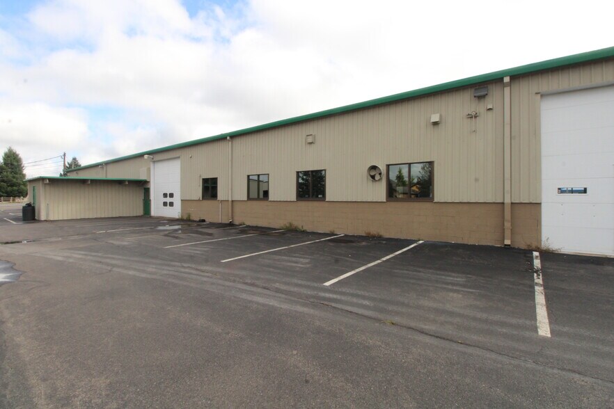 More Photos Of 3861-3870 West Rd, Cortland Auto Dealership For Sale