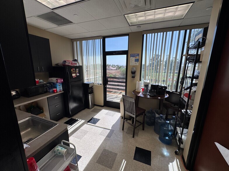 More Photos Of 2500 S Power Rd, Mesa Medical For Sale