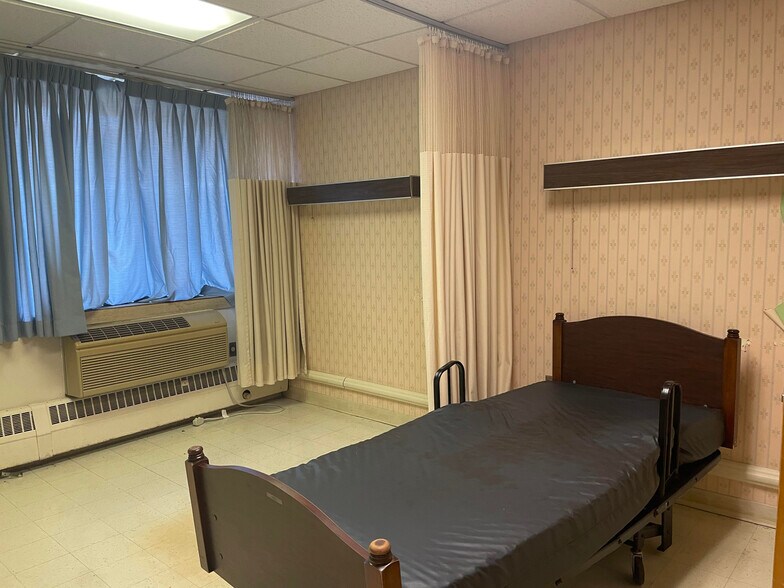 More Photos Of 1616 Cedar St, Lawrenceville Skilled Nursing Facility For Sale