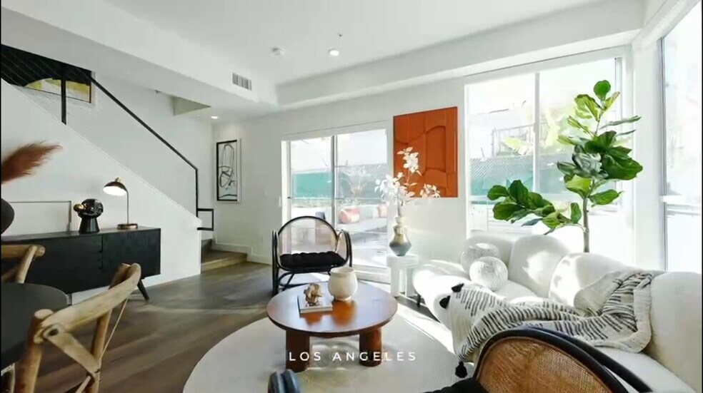 More Photos Of 1245 N New Hampshire Ave, Los Angeles Apartments For Sale