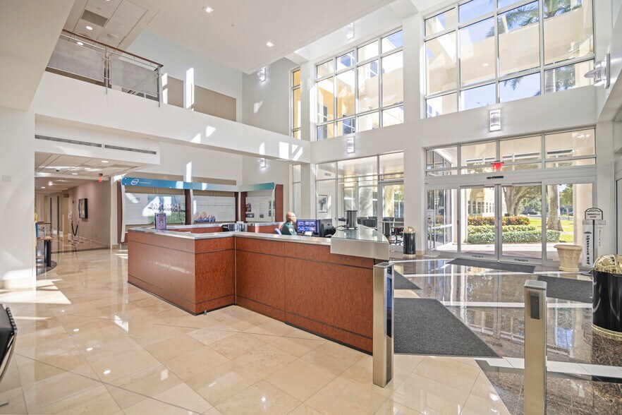 More Photos Of 901 Peninsula Corporate Cir, Boca Raton Office For Lease