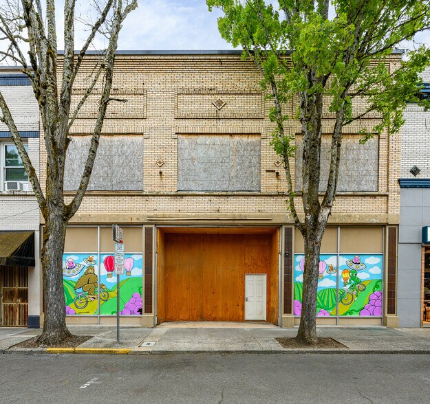 More Photos Of 433 NE 3rd St, Mcminnville Restaurant For Sale