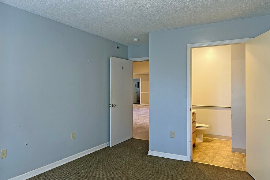 More Photos Of 1119 Brookhaven Rd, Franklin Healthcare For Sale