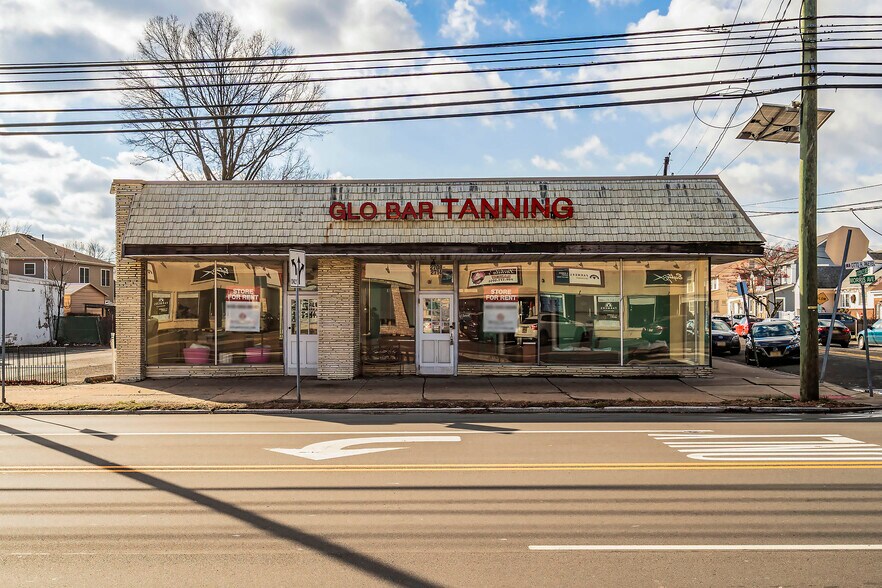 More Photos Of 2714 Morris Ave, Union Township General Retail For Sale