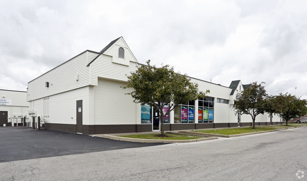 More Photos Of 6638-6650 Centers Dr, Holland Freestanding For Lease