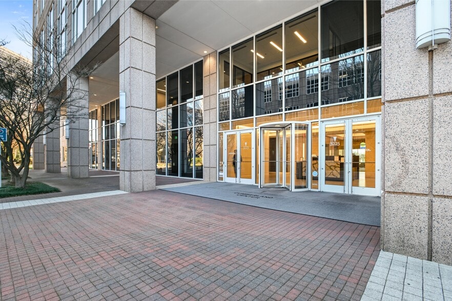 More Photos Of 3225 Cumberland Blvd SE, Atlanta Office For Lease