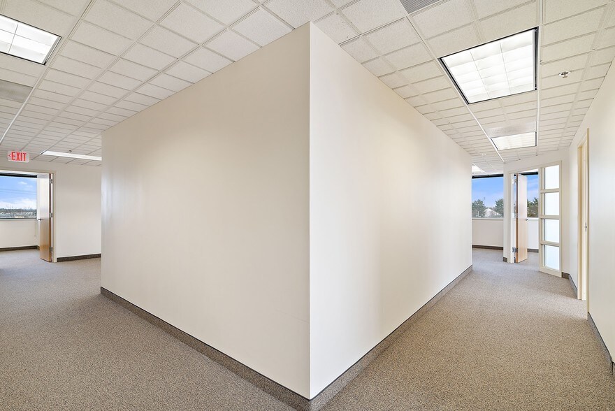 More Photos Of 4221 Walney Rd, Chantilly Office For Lease
