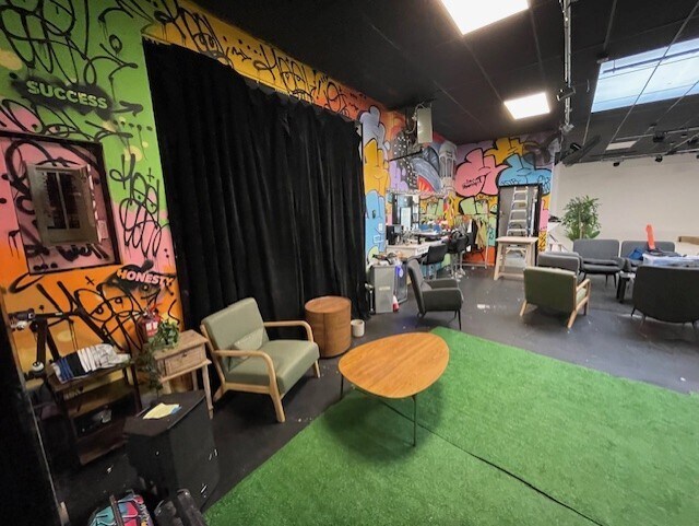 More Photos Of 3117 12th St, Astoria Storefront Retail Residential For Lease