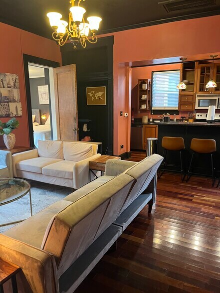 More Photos Of 417 Georgia Ave, Chattanooga Office For Sale
