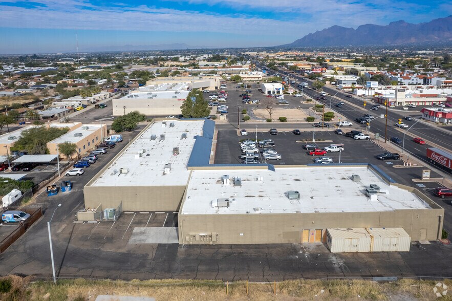 More Photos Of 3655 N Oracle Rd, Tucson Unknown For Lease