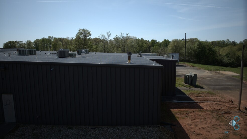 More Photos Of 3455 Keith Bridge Rd, Cumming Freestanding For Sale