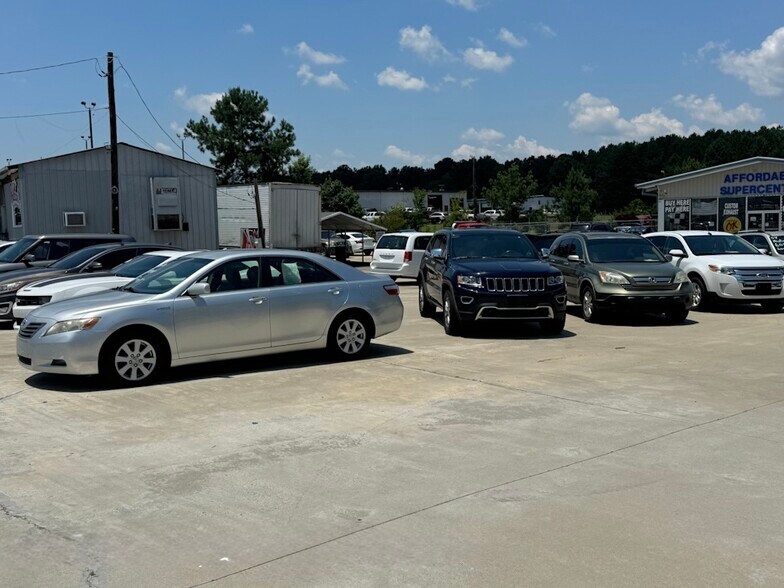 More Photos Of 975-979 E Liberty St, York Auto Dealership For Sale