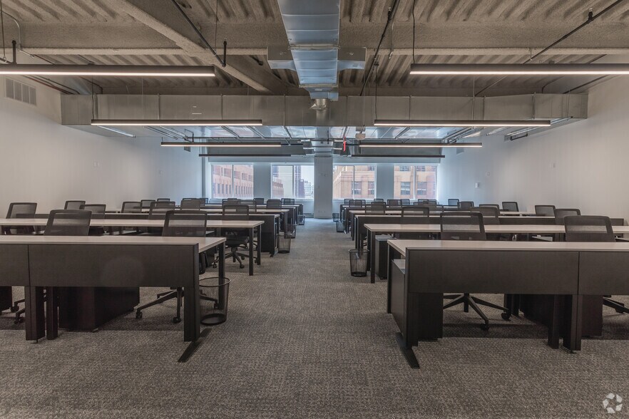 More Photos Of 115 Myrtle Ave, Brooklyn Office For Lease