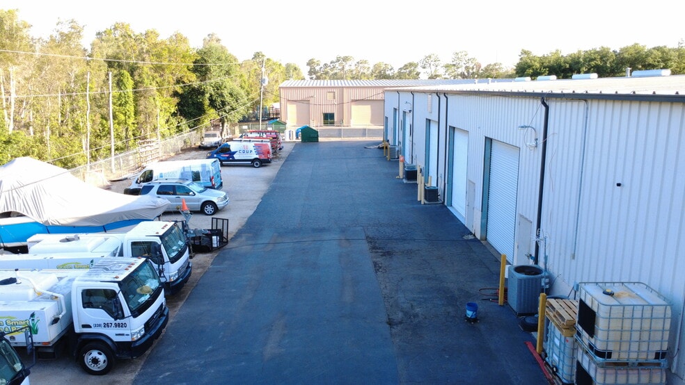 More Photos Of 17251 Alico Center Rd, Fort Myers Showroom For Sale