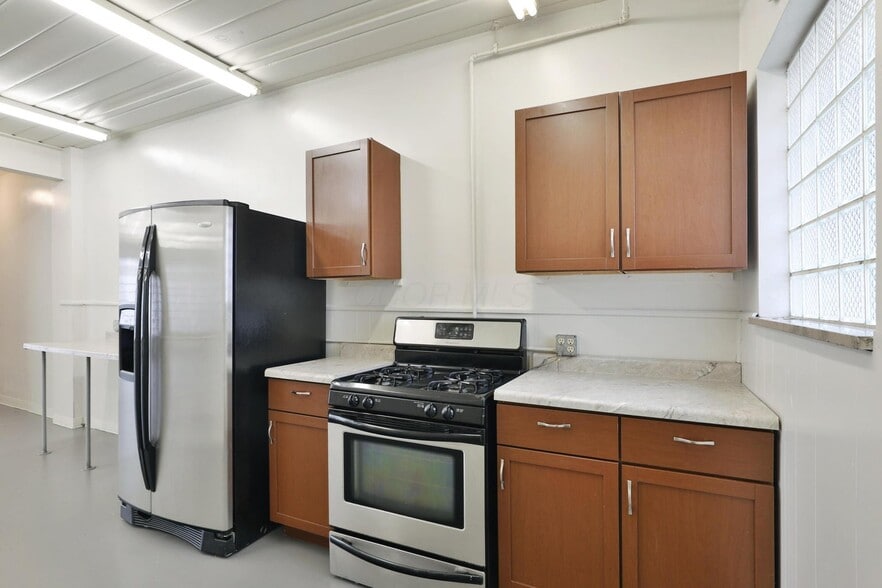 More Photos Of 253 Chittenden Ave, Columbus Loft Creative Space For Sale
